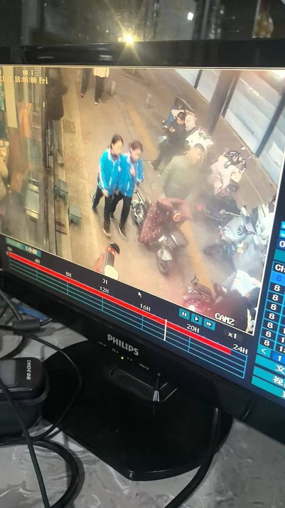 皇冠体育App下载
_陕西兴平失联的12岁双胞胎姐妹找到了皇冠体育App下载
，在同学家状态很好，父亲发声：感谢社会各界关注