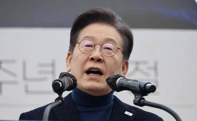 皇冠怎么代理_中美被爆黄海对峙皇冠怎么代理，不到24小时，特朗普发声：中国阵容太强大了