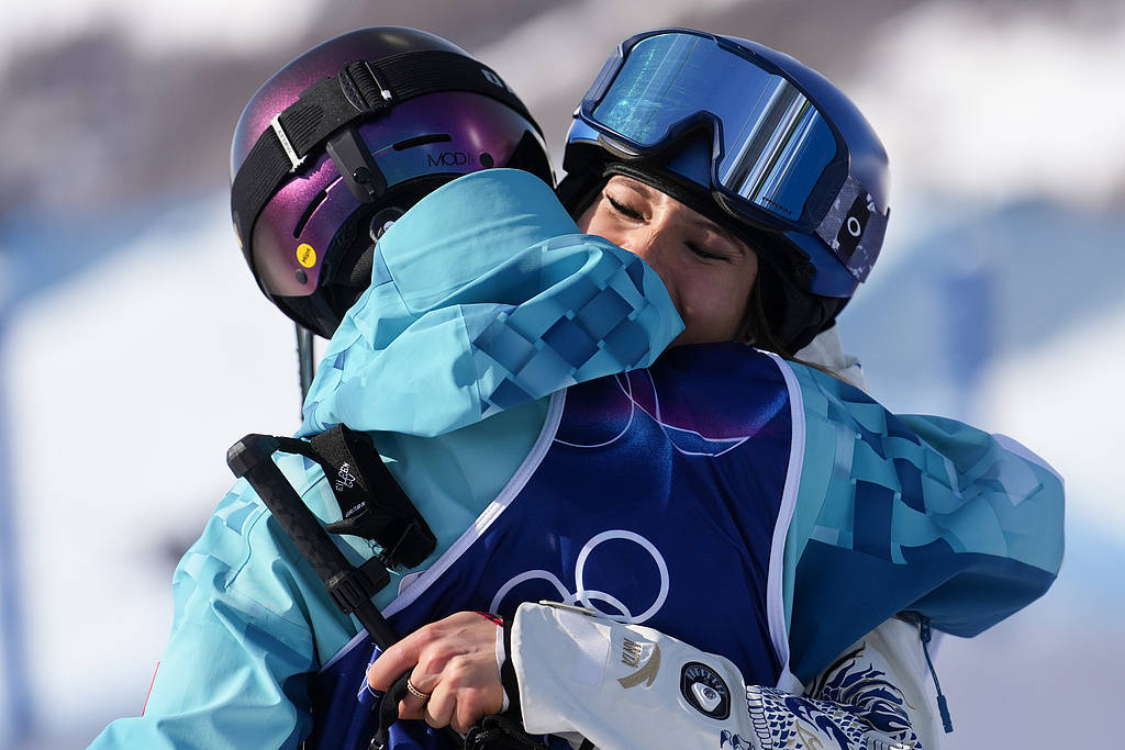 新2手机网站_第五金新2手机网站！自由式滑雪女子U型场地技巧 谷爱凌卫冕李方慧夺银