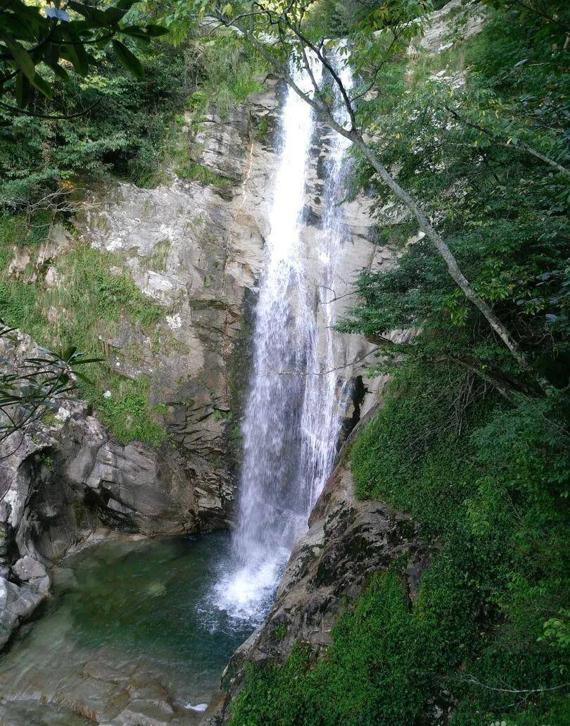 皇冠登一登二登三区别_旅游日记 之三 （登太阳山游记）